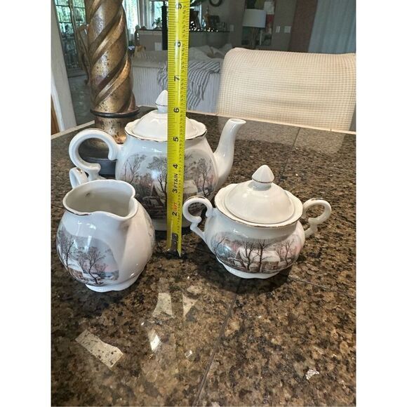 Vintage Avon tea set - Picture 5 of 8